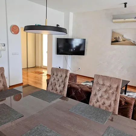 Penthouse Apartment Split