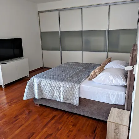 Penthouse Apartment Split